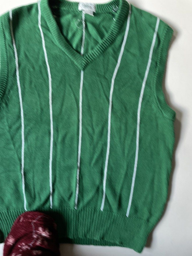 Izod Lacoste Green Striped Vest - Medium (Category: Vests) located in Baguio. Submitted by chronicles_cache (Listing ID 1425318069, Image 2). Description: Condition: Great Size tagged: M Width: 19.5 Length: 25 Shoulder: 17.