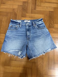 (Category: ) located in . Submitted by ryusegf (Listing ID 1425266845, Image 1). Description: .