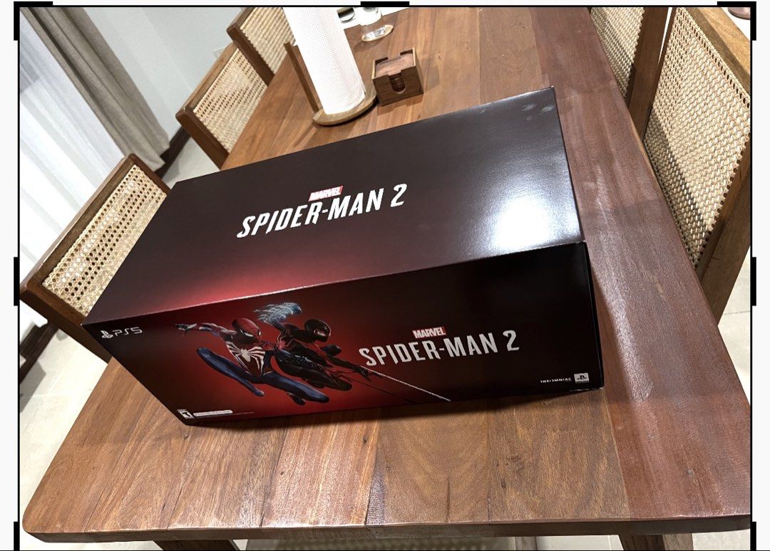 Marvel Spider-Man 2 Collector's Edition Statue (Category: Figurines & Statues) located in Makati City. Submitted by blushvanilla (Listing ID 1425333837, Image 2). Description: .
