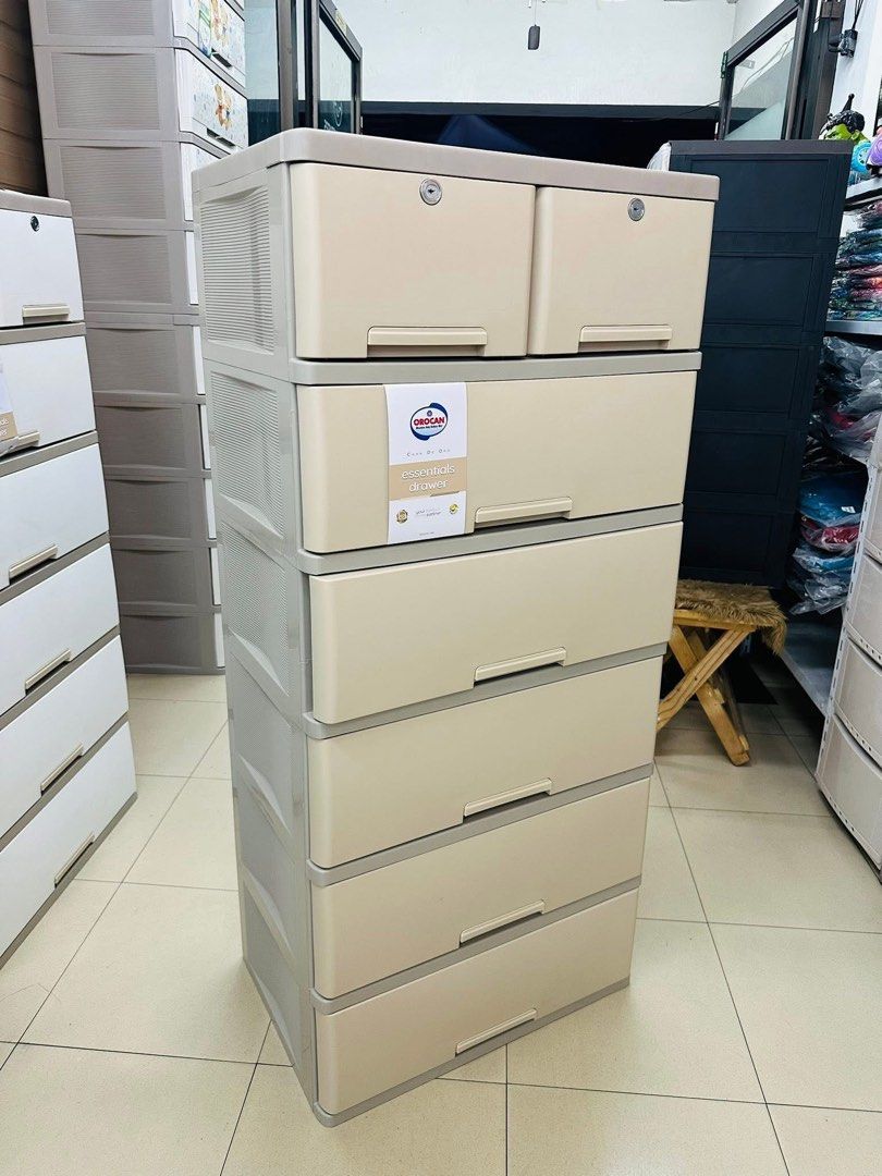 Megabox 5-Layer Plastic Drawer (Category: Shelves, Cabinets & Racks) located in Las Pinas. Submitted by shytorres (Listing ID 1425359310, Image 2). Description: Durable Megabox 5-layer plastic drawers available in various colors. Features multiple drawers for storage. The drawers are easy to open and close. Perfect for organizing clothes, accessories, or other household items. Available in beige, ash gray, and other colors. Easy to assemble and r