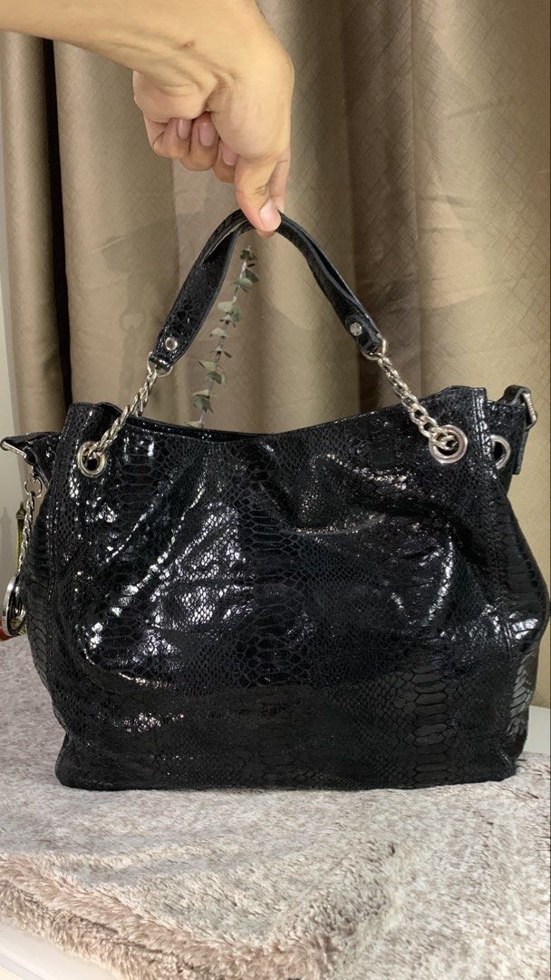 Michael Kors Black Snakeskin Handbag (Category: Luxury Bags & Wallets) located in Mandaluyong City. Submitted by fv_merch (Listing ID 1425431363, Image 1). Description: Original MK in snake skin leather; lightly used.