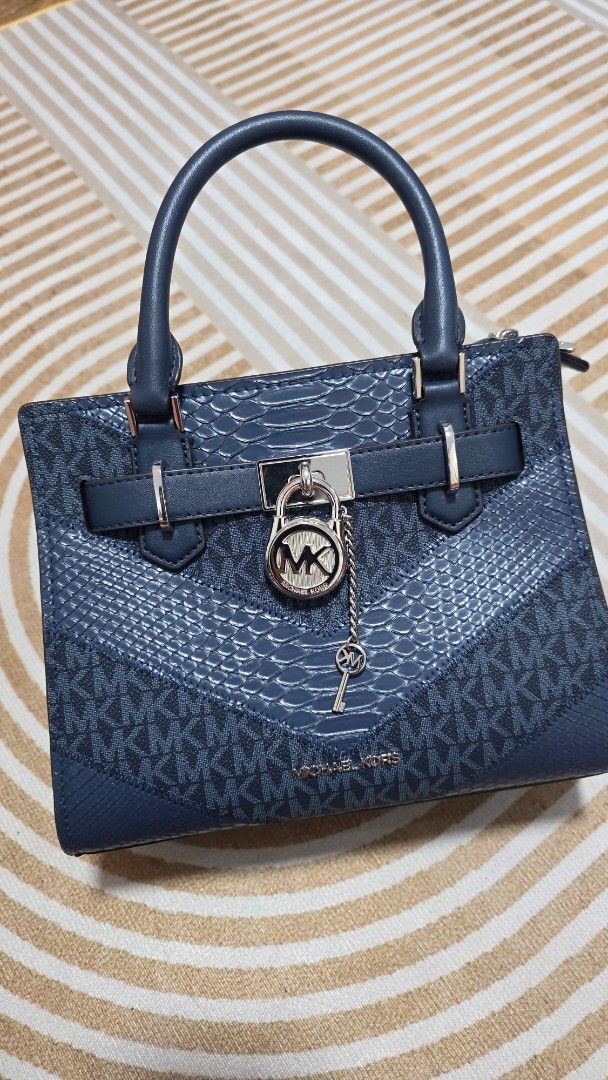 Michael Kors Hamilton Leather Satchel Handbag (Category: Luxury Bags & Wallets) located in Legazpi City. Submitted by winwinter (Listing ID 1425258469, Image 1). Description: -bnew bought in the states - 💯 original - dimensions posted - dark navy/ deep blue color -rfs: impulse buying 😅.