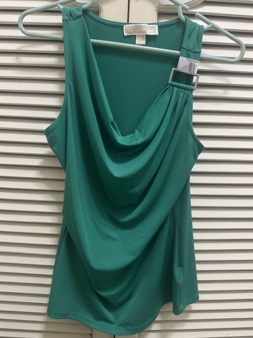 Michael Kors MK - Green Cowl Neck Top (Category: Shirts) located in Quezon City. Submitted by isellthingspt2 (Listing ID 1425298511, Image 1). Description: .