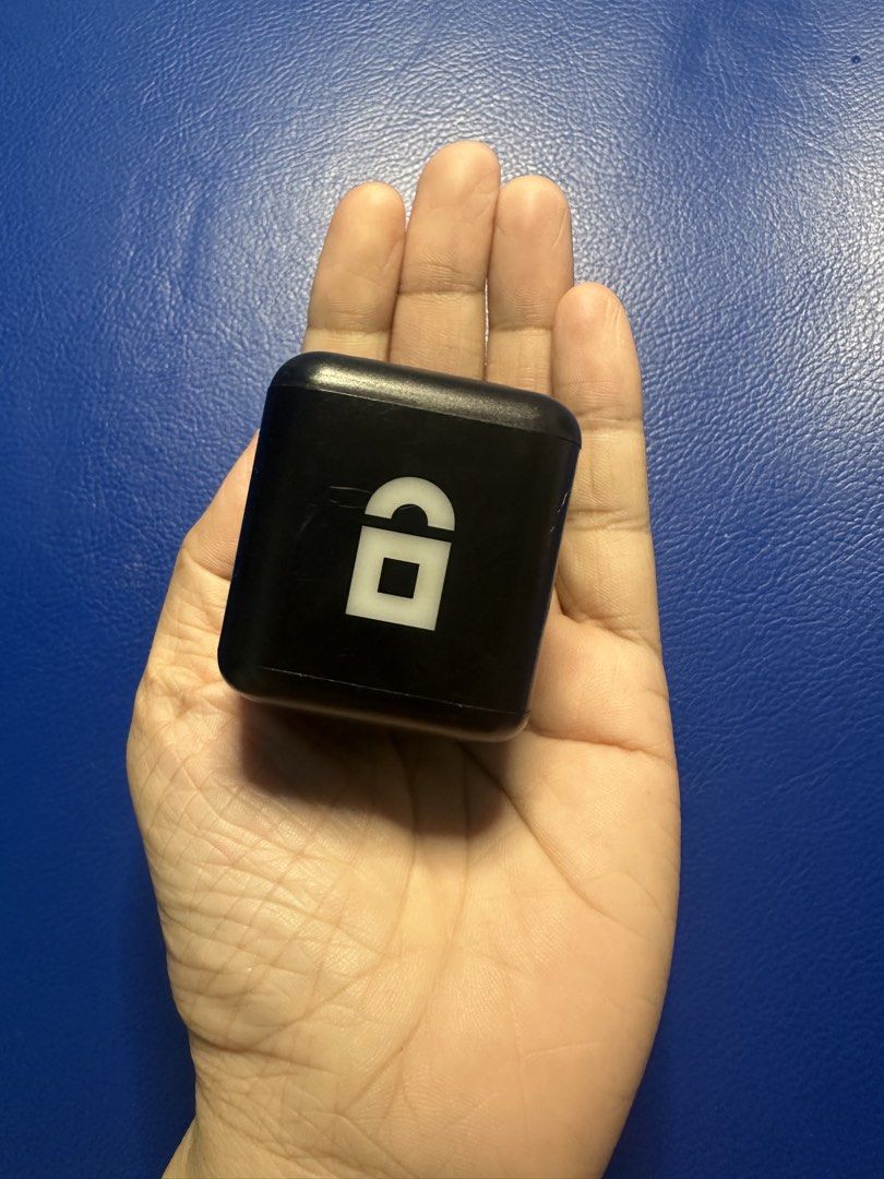 Mini Bluetooth Speaker (Category: Soundbars, Speakers & Amplifiers) located in Legazpi City. Submitted by revienier (Listing ID 1425292693, Image 2). Description: .