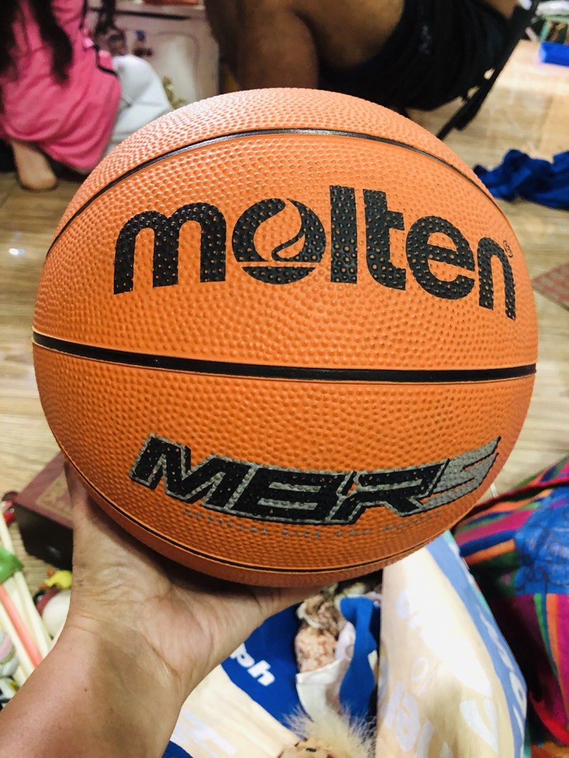 Molten Basketball size 5 (Category: Racket and Ball Sports) located in Manila. Submitted by noemiaspa1702 (Listing ID 1425383801, Image 2). Description: 250 each basket ball molten japan.