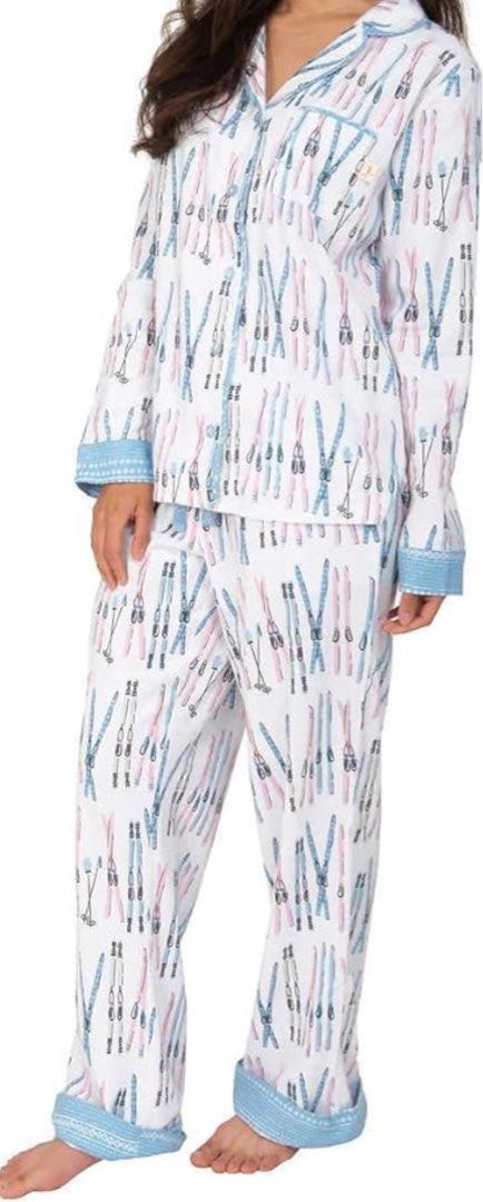 MUNKI MUNKI ski print pajama set (Category: Undergarments & Loungewear) located in Manila. Submitted by aewinterlemon (Listing ID 1425280039, Image 3). Description: - Negotiable with the price settled - Never been used bought in US - Long sleeve & Pajama pants - Clean and no flaws - Thick & Warm perfect for cold weather.