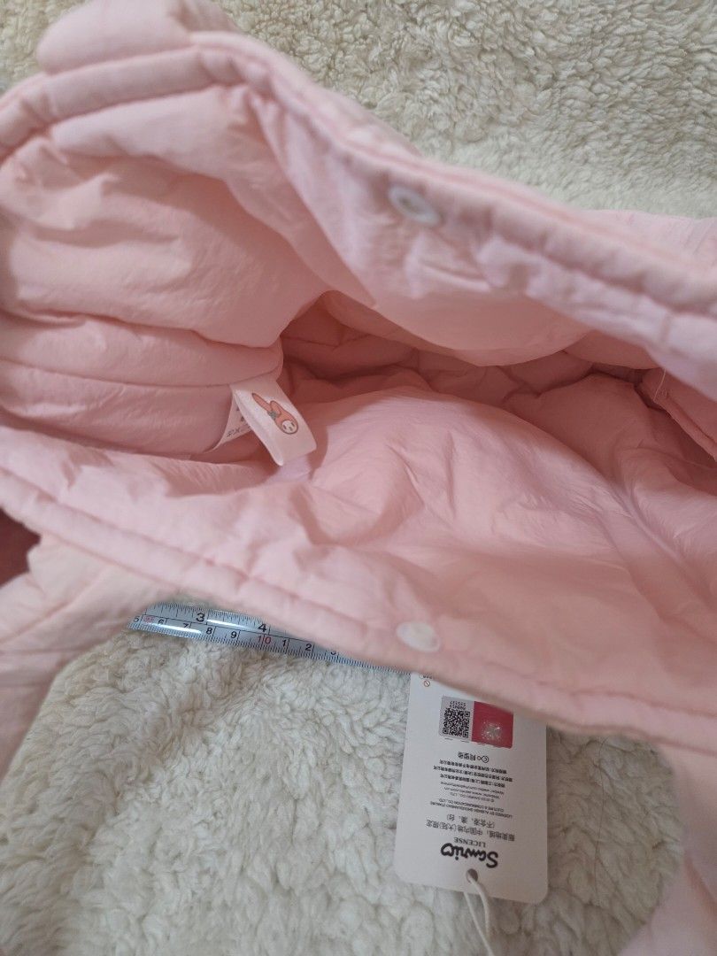 My Melody Pink Tote Bag (Category: Tote Bags) located in Quezon City. Submitted by aerensells (Listing ID 1425356487, Image 3). Description: Used twice only but still in great condition..
