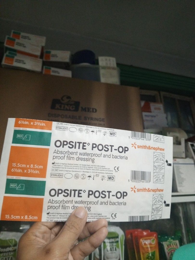 OPSITE Post-Op Wound Dressing (Category: Other Assistive Aids) located in Quezon City. Submitted by velascoani41246 (Listing ID 1425266330, Image 2). Description: OPSITE Post-Op absorbent waterproof and bacteria-proof film dressing by Smith & Nephew. Available sizes are 15.5cm x 8.5cm, 20cm x 10cm, and 20cm x 8cm. Each box contains 20 pieces. The dressing is designed for post-operative wound care..