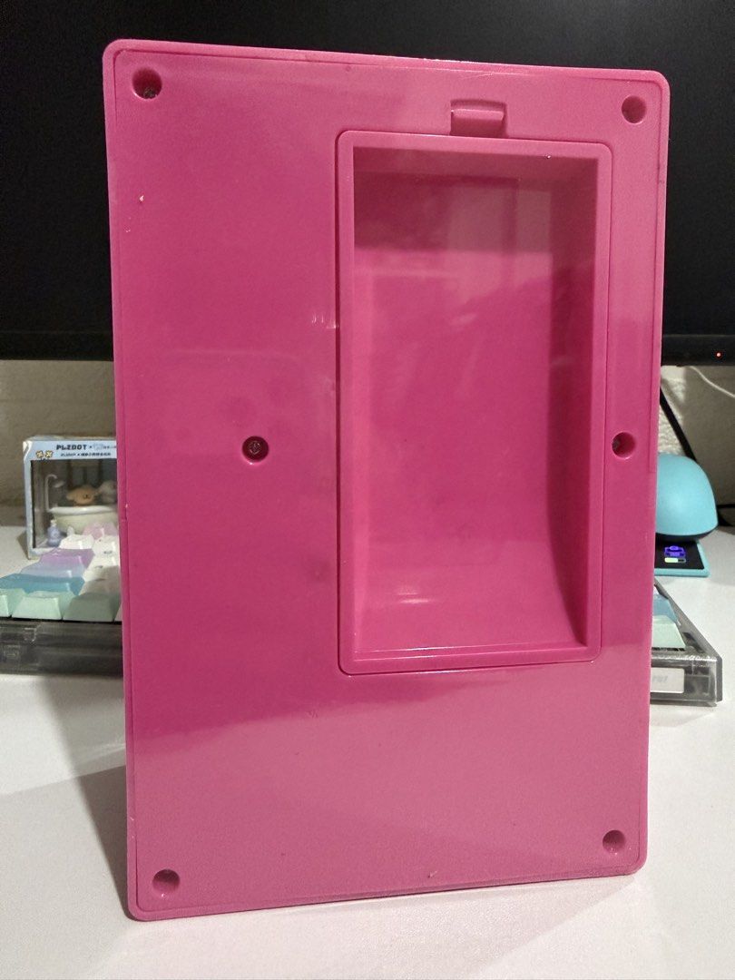 Pink Vending Machine Toy (Category: Kids Toys) located in Makati City. Submitted by ms.cheetos (Listing ID 1425419105, Image 2). Description: .