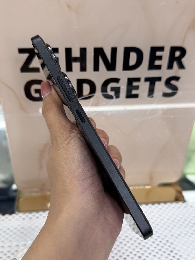 POCO F6 12/512GB OPENLINE (GLOBAL VERSION) (Category: Xiaomi) located in San Juan City. Submitted by desireebayal96 (Listing ID 1425305664, Image 2). Description: POCO F6 * SLIGHTLY USED * GLOBAL VERSION * 12/512GB * DUAL SIM * OPENLINE * 50MP * 5000mAh * SNAPDRAGON 8s GEN 3 * 120Hz * 99% SMOOTH * NO DENTS * NO ISSUE * NO HISTORY OF REPAIR * UNIT ONLY OPEN FOR COD SAME DAY DELIVERY PLUS SHIPPING FEE MESSAGE ME DIRECTLY FOR MORE INFO Store located