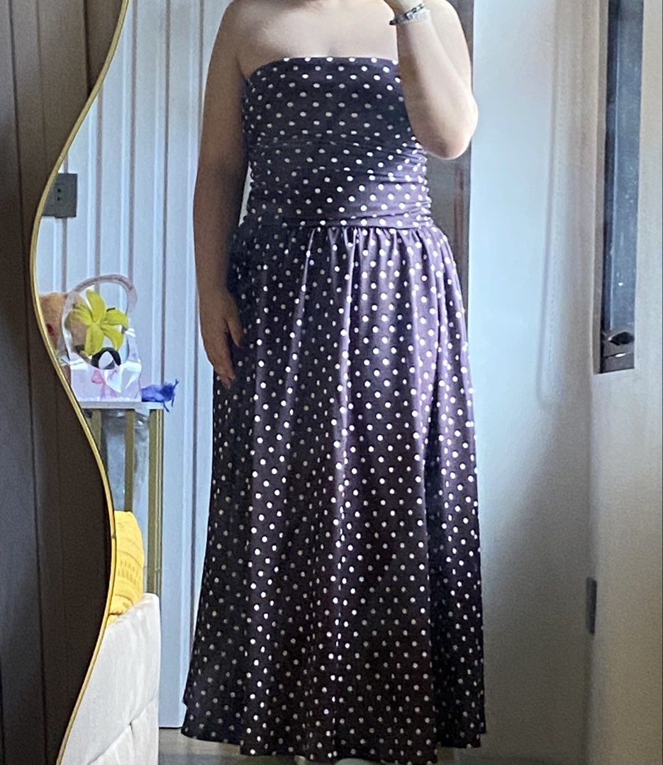Polka Dot Tube Dress (Category: Dresses) located in Caloocan City. Submitted by tinatuna02 (Listing ID 1425305556, Image 3). Description: No flaws Used once Size Medium .