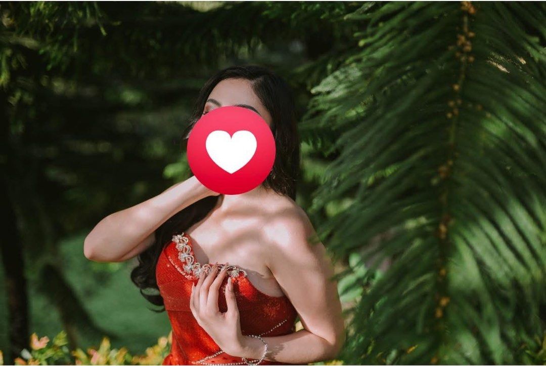 Red Elegant Gown For Prom, Debut, Events (Category: Evening dresses & gowns) located in Muntinlupa City. Submitted by ell975 (Listing ID 1425361429, Image 3). Description: used only once for pre-debut photoshoot, very pretty in person, covered in red sequins.