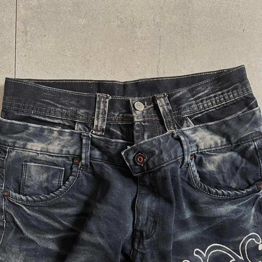 Reverence Reworks Custom Painted Flared Jeans (Category: Jeans) located in Binan City. Submitted by rrainrt (Listing ID 1425312124, Image 3). Description: "To dwell in vanity, absurd; to obsess over it is the death of the soul." - Rainn's play review Perfomance Task 1 of 1 commission piece done by Calvin Campaner (@hysteric.kei) on the gram (± .5") Waist: 28" Length: 42" Inseam: 30" Hem - 12" All pieces are from my personal collection; they're wo