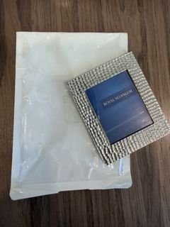 （分類：）位於 。 由 hkarousell 提交（商品編號 1425316042，圖片 1）。簡介： 。