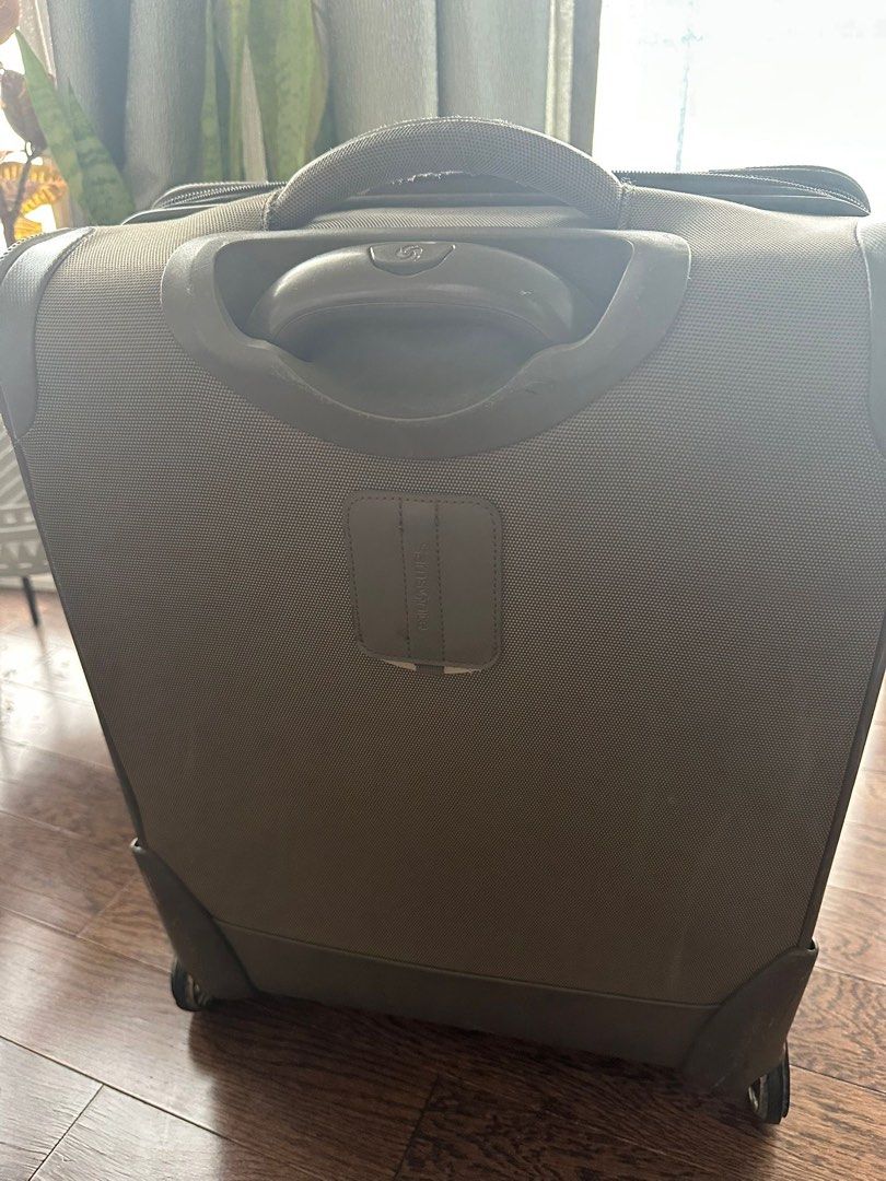 Samsonite Carry On Bag (Category: Miscellaneous) located in Toronto. Submitted by shop.ar (Listing ID 1425436566, Image 1). Description: Samsonite carry on bag with 2 wheels. It’s in a decent condition for travel. If you plan to get it for extensive travel, may want to consider replacing wheels (they’re functioning fine but just in case). Not a hard shell..
