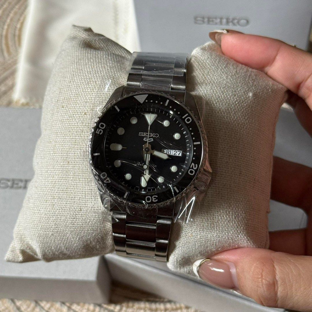 Seiko SRPD55K1 Black 42mm (Category: Men's Watches) located in Quezon City. Submitted by rcstny (Listing ID 1425323094, Image 3). Description: ONHAND! Seiko SRPD55K1 Black 42mm Original and brand new💯 ₱12,800 only.