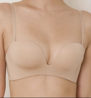(Category: ) located in . Submitted by bluenchantedcloset (Listing ID 1425426442, Image 1). Description: .