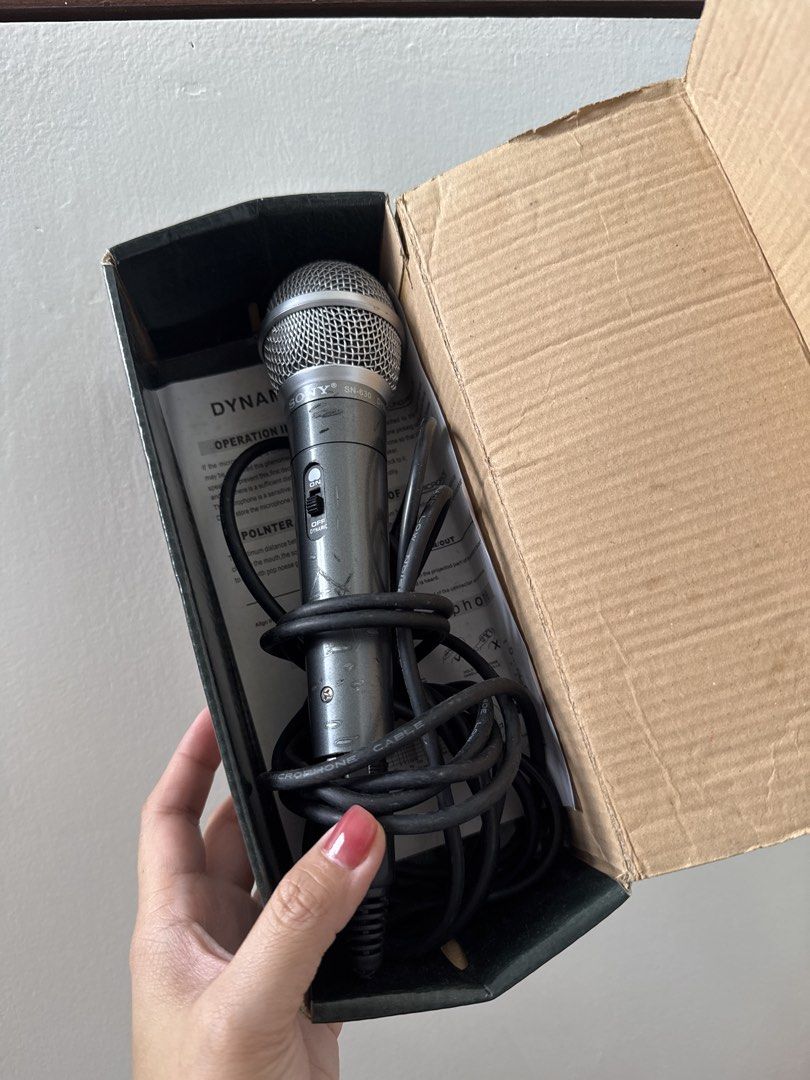 Sony SN-630 Professional Vocal Microphone (Category: Microphones) located in Muntinlupa City. Submitted by Tins_preloved (Listing ID 1425317824, Image 2). Description: .