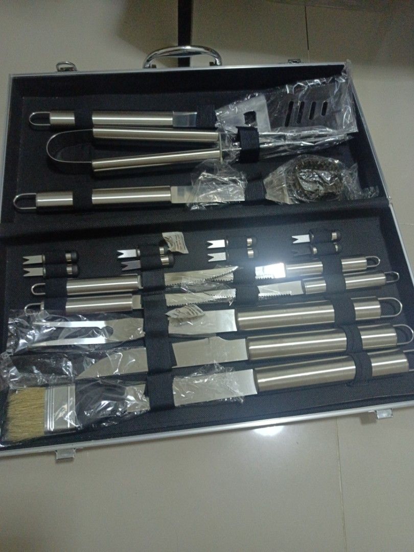 Stainless Steel BBQ Grill Set with Case (Category: BBQ, Grills & Hotpots) located in Rizal. Submitted by HistoricalCoin (Listing ID 1425320696, Image 2). Description: new po ito lahat,,, sobra lang Isang set,,, from new zealand.