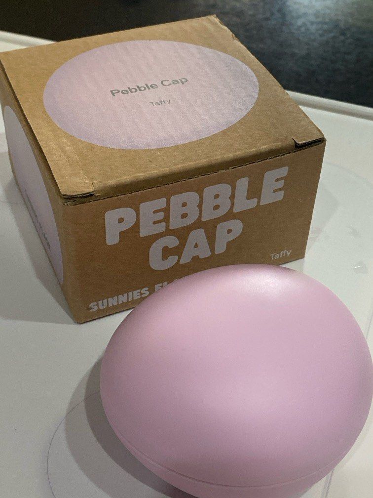 SUNNIES FLASK TAFFY PEBBLE CAP (Category: Water Bottles & Tumblers) located in Quezon City. Submitted by opheliaiaia (Listing ID 1425324431, Image 1). Description: SUNNIES FLASK pebble cap in shade taffy. never used! rfs: got as a gift but don’t use.