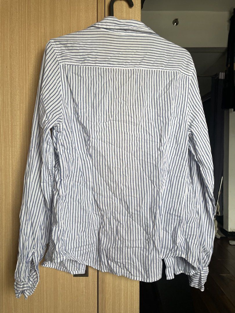 Terranova Striped Shirt XL (Category: Shirts) located in Manila. Submitted by circiel (Listing ID 1425297841, Image 2). Description: - Thin cotton fabric.