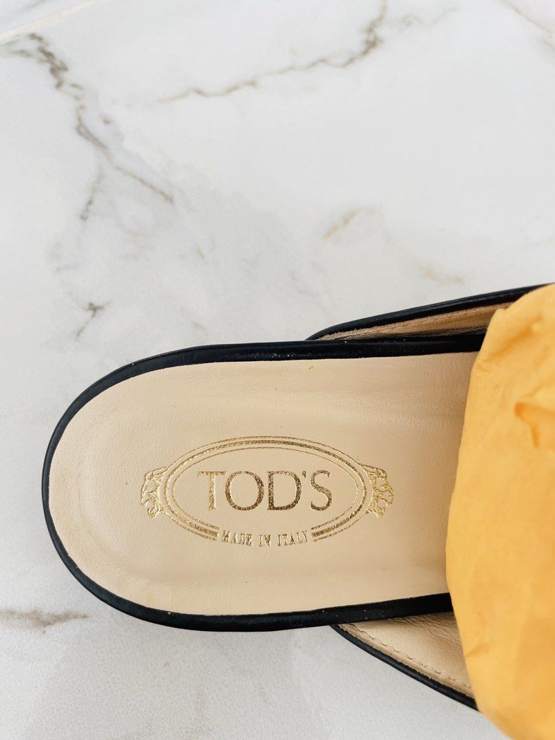 TOD'S Leather Slippers - Size 37 (Category: Slippers and slides) located in Naga. Submitted by salvation20 (Listing ID 1425333007, Image 2). Description: TOD’S Leather Slippers With sole protector Authentic .
