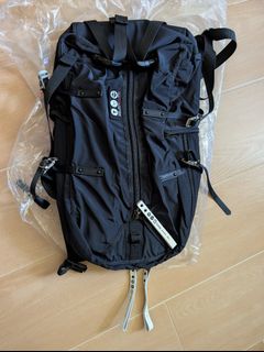 （分類：）位於 。 由 fujifilmsam 提交（商品編號 1425336382，圖片 1）。簡介： 。