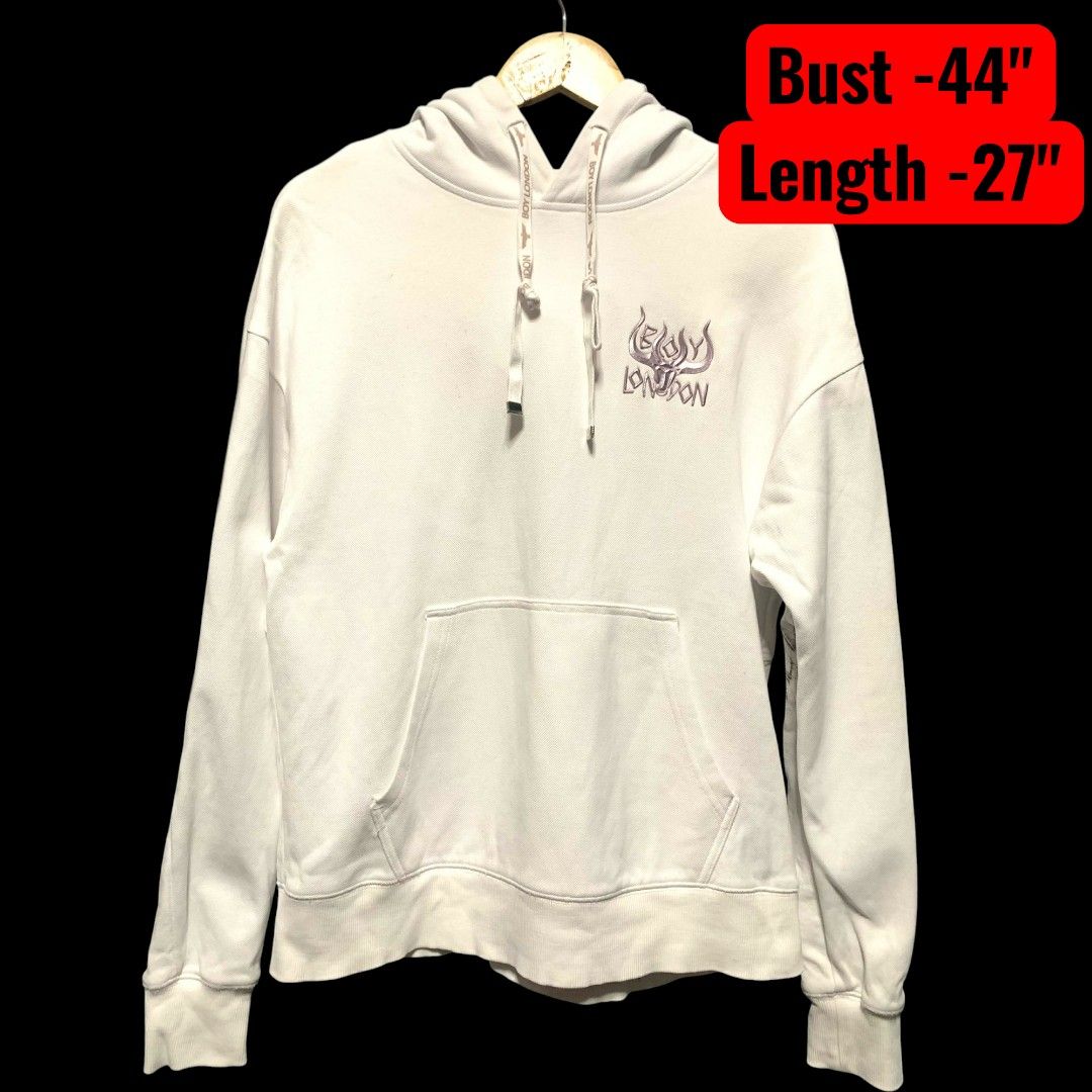 Trifted ukay ukay (Category: Coats, Jackets and Outerwear) located in Manila. Submitted by zjapparel (Listing ID 1425404204, Image 1). Description: .