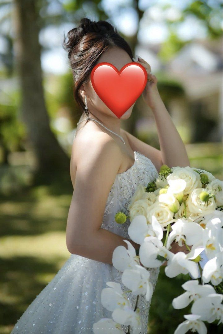 Two Way Fully Beaded Wedding Gown for Rent (Category: Evening dresses & gowns) located in Manila. Submitted by laroseboutique_rentals (Listing ID 1425412641, Image 3). Description: Hello Future Brides! 👰✨ Your dream wedding gown doesn’t have to break the bank. Feel like a princess on your special day in this stunning designer gown. 💖 I’m renting out my sister’s wedding gown, worn only once last November 2024. 💍 Rental Price: ₱17,500 ➕ Dry Clea