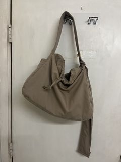 （分類：）位於 。 由 sellingbeee 提交（商品編號 1425349649，圖片 1）。簡介： 。