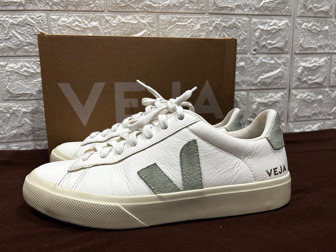 Veja Campo Match (Category: Sneakers) located in Quezon City. Submitted by allforgeorgia (Listing ID 1425305548, Image 2). Description: Like new with box Size 8 25cm Need space for new pair of shoes Worn a gew times only .