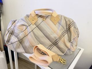 （分類：）位於 。 由 abc28300 提交（商品編號 1425349458，圖片 1）。簡介： 。