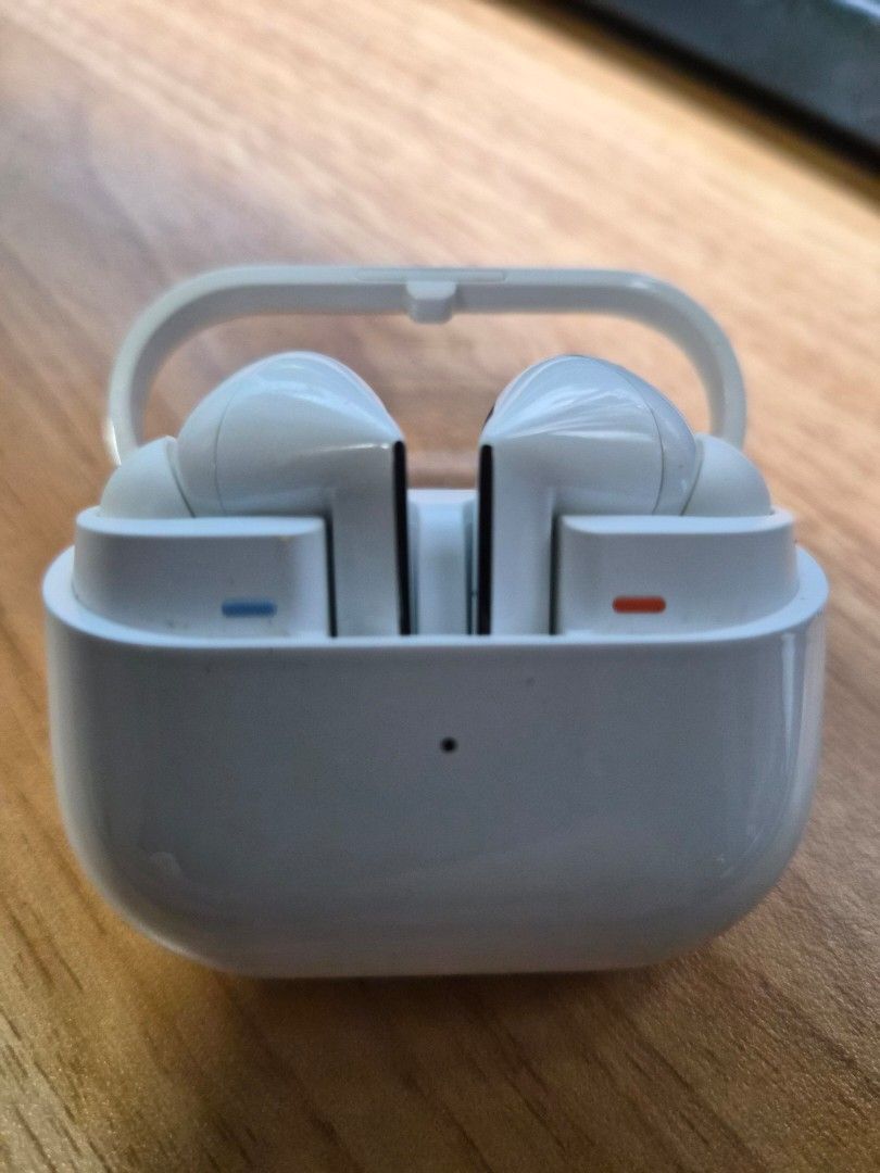 Wireless Earbuds with Charging Case65682795673985111