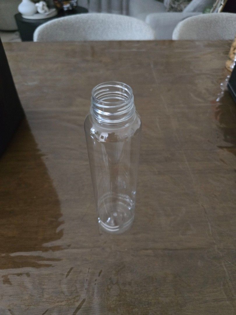 400ML EMPTY BOTTLE WITH BLACK CAP.449874446296688641