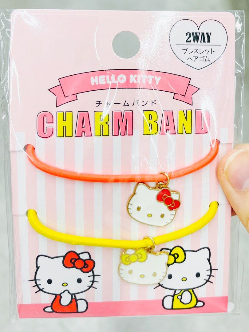 現貨💖正版 SANRIO公仔髮圈像筋 布甸狗公仔 / MY MELODY公仔 KUROMI公仔 / HELLO KITTY公仔/肉桂狗公仔 玉桂狗公仔/ 青蛙公仔 橡筋髮圈 花女頭飾 結婚頭飾 兒童BB橡筋 萬聖節頭飾 聖誕頭飾 生日禮物 Hair Band Sanrio Charm Band Bracelet/Hair Tie （分類：嬰兒及小童流行時尚）位於 Hong Kong。 由 swroom 提交（商品編號 1425562255，圖片 2）。簡介： 🚚 🎁 只限郵寄運送 🎁 ▫️▫️商品詳情▫️▫️ 💝 $50 件，$90 兩件 ( 全新未開封) ❣️ 節日銷情迅速請早訂購售完即止❣️ 🛍更多最新禮品玩具 follow us ： carousell.com/swroom ▫️▫️購買付款詳情 ▫️▫️ 📥 請 INBOX PM下單購買須提供以下資料 ： 1. 選擇付款方式 : PAYME / FPS / ALIPAYHK 2. 選擇郵寄方式： 📮 $5 up 本