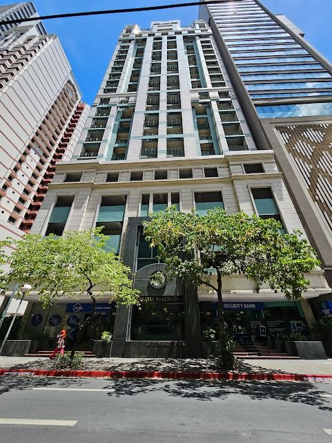 Alpha Salcedo Condominium Makati for Lease (Category: Apartments & Condos) located in San Juan City. Submitted by CCPProperties (Listing ID 1425522127, Image 1). Description: A furnished unit located at H.V. Dela Costa with a floor area of 46.44 sq.m., 1 bedroom, and 1 parking slot. I may be reached at 0917-8140791. .