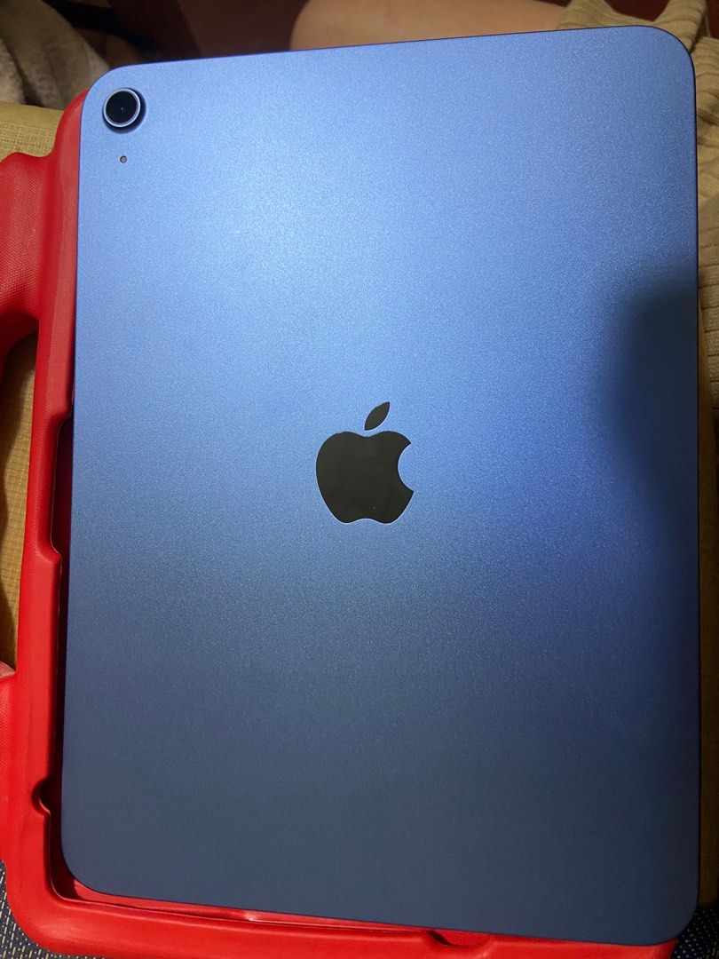 Apple iPad Air (Blue) (Category: iPad) located in San Juan City. Submitted by carreonjaninealexis (Listing ID 1425484451, Image 1). Description: Ipad 11th gen (A16) 128g Bought last month, February 2026. RFS: too big for my toddler. Has a box, charger, screen protector, +casing..