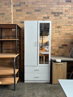 (Category: ) located in . Submitted by priceworthfurniture (Listing ID 1425628402, Image 1). Description: .