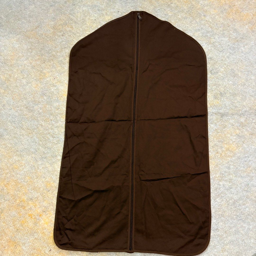 Authentic Louis Vuitton Garment Bag (Category: Luxury Bags & Wallets) located in Binangonan. Submitted by makoleksyon (Listing ID 1425578476, Image 3). Description: Excellent condition Like new No flaws Bought in Japan 💯% Authentic Money back guarantee .