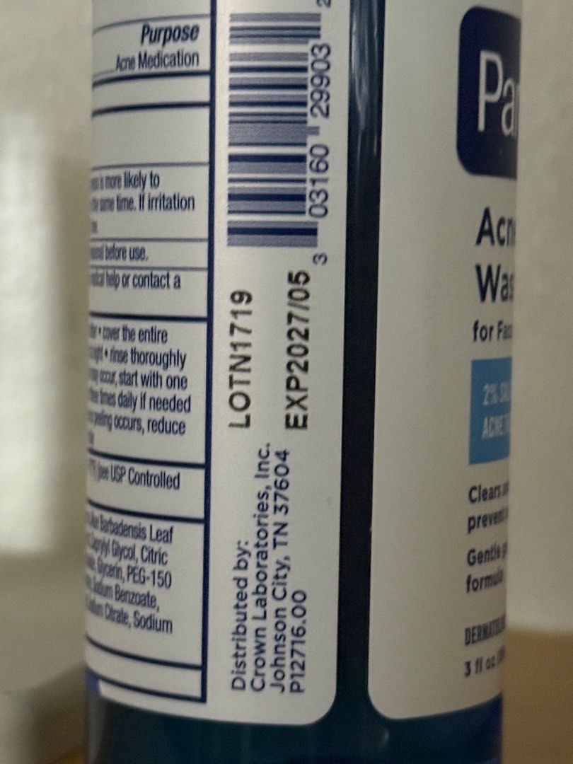 Authentic PanOxyl Acne Gel Wash (Category: Face Care) located in Mandaluyong City. Submitted by cheapful (Listing ID 1423946091, Image 2). Description: SRP: P599, yours at P450 -97% full - PanOxyl Acne Gel Wash for Face - Contains 2% Salicylic Acid - Treats and helps prevent acne - Gentle gel-to-foam formula - Dermatologist recommended - 3 fl oz (89ml).