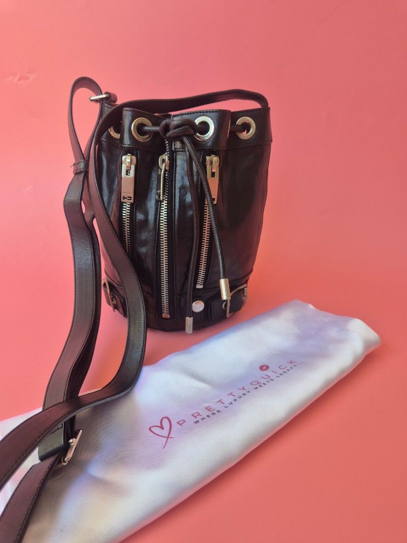 Ysl yves saint laurent bucket bag 💯 Authentic (Category: Luxury Bags & Wallets) located in Manila. Submitted by _prettyquick (Listing ID 1425628907, Image 1). Description: preowned pls manage your expectations 100% authentic Follow us on instagram for more items @_prettyquick or Prettyquick luxury for FBPAGE with 12kfollowers.