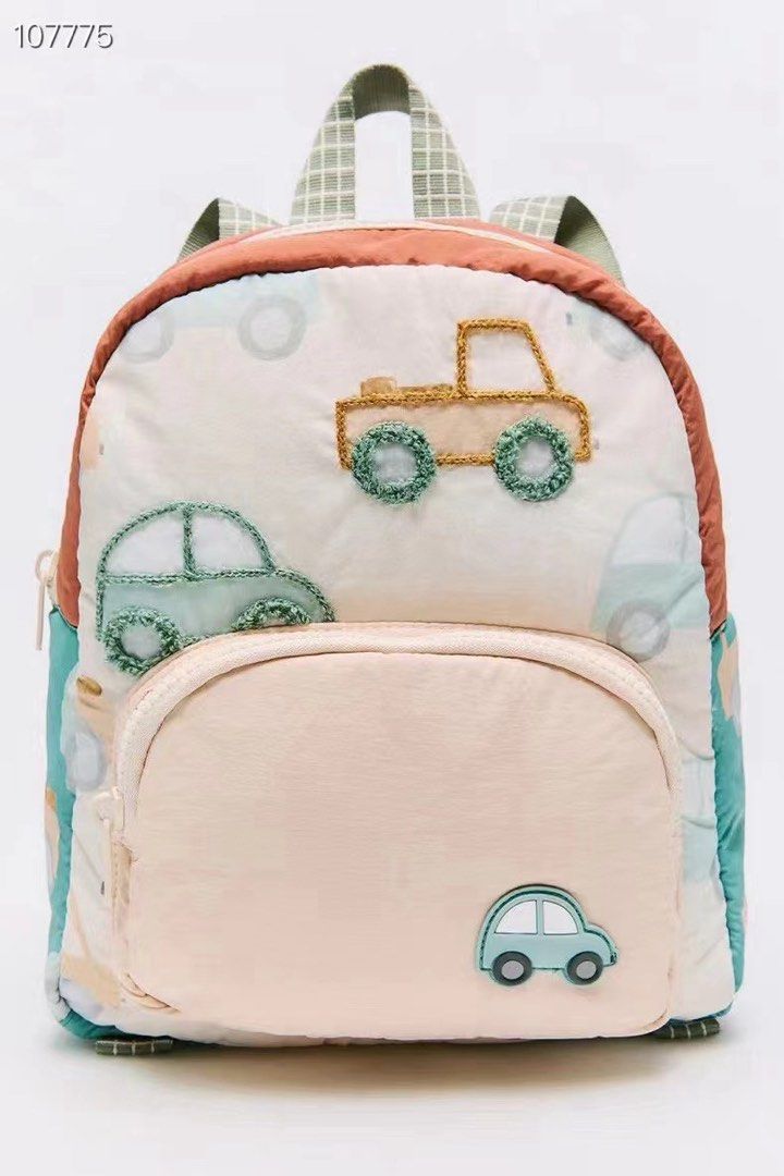 Backpack (Category: Other Babies Going Out Needs) located in Singapore. Submitted by glynis94 (Listing ID 1425469714, Image 5). Description: ZARA KIDS BAG 30*22*10CM AVERAGE .