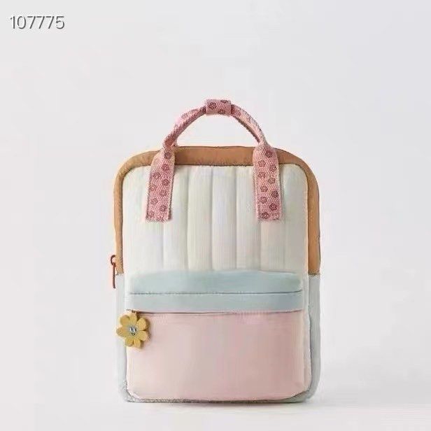 Backpack (Category: Other Babies Going Out Needs) located in Singapore. Submitted by glynis94 (Listing ID 1425469714, Image 8). Description: ZARA KIDS BAG 30*22*10CM AVERAGE .