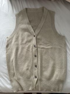 (Category: ) located in . Submitted by shopwjess (Listing ID 1425462474, Image 1). Description: .