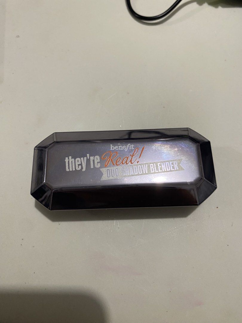 Benefit They're Real! Duo Shadow Blender Eyeshadow (Category: Makeup) located in Marikina City. Submitted by calixster (Listing ID 1425592314, Image 1). Description: .