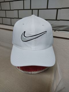 (Category: ) located in . Submitted by ek_thriftstore90 (Listing ID 1425615737, Image 1). Description: .