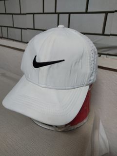 (Category: ) located in . Submitted by ek_thriftstore90 (Listing ID 1425612971, Image 1). Description: .