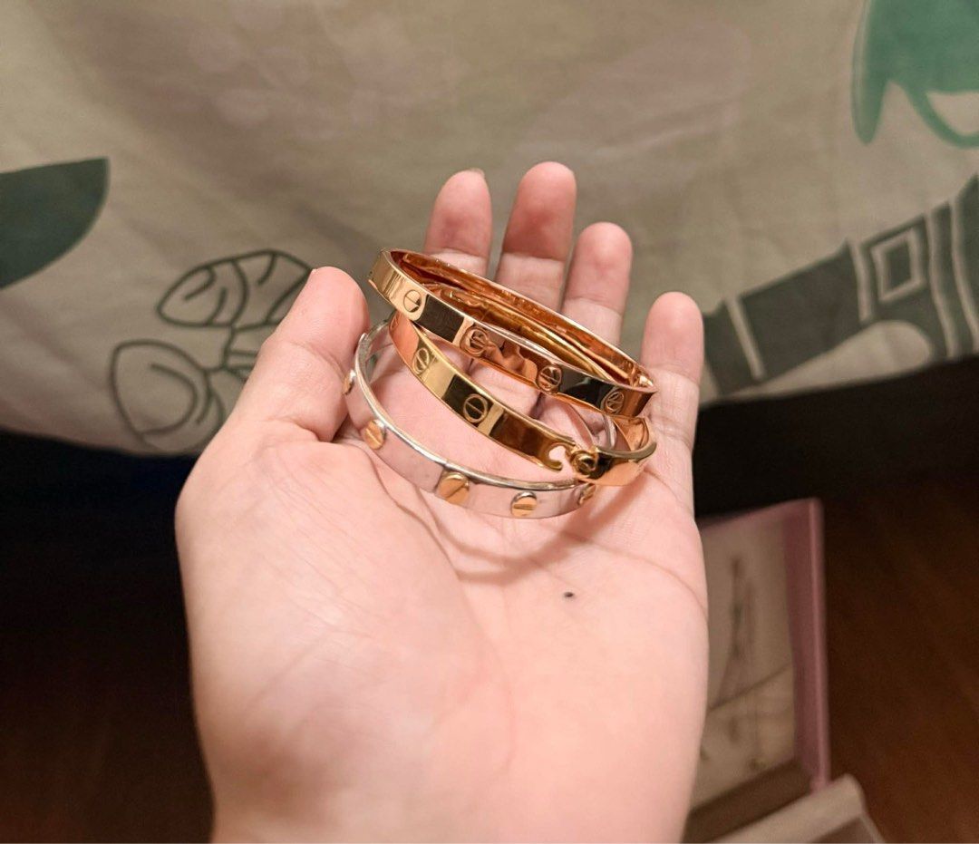 Cartier Love Bracelet (Category: Bracelets) located in Manila. Submitted by carolynpin10944 (Listing ID 1425518117, Image 1). Description: Saudi gold love bangle 16cm rare size Selling my pre loved bangle ₱7,600 per gram Gold 16cm -9.81 grams Rose gold 16cm - 7.71 grams Whitegold 10grams Loc. Makati With normal signs of usage/minimal hairlines no dents.