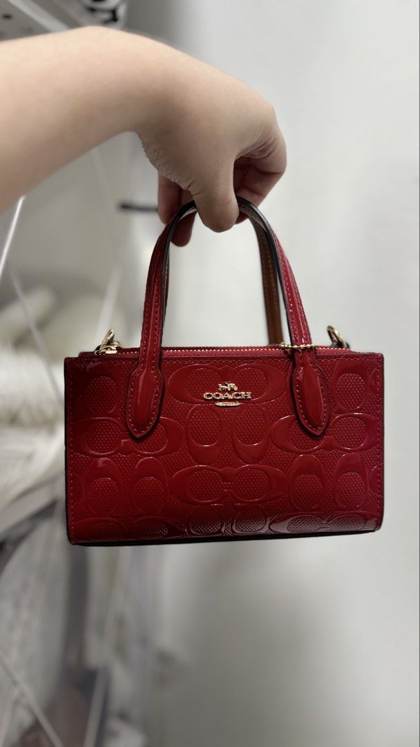 Coach small nina tote bag with sling (Category: Luxury Bags & Wallets) located in Quezon City. Submitted by aloracollections_ (Listing ID 1425554540, Image 1). Description: .