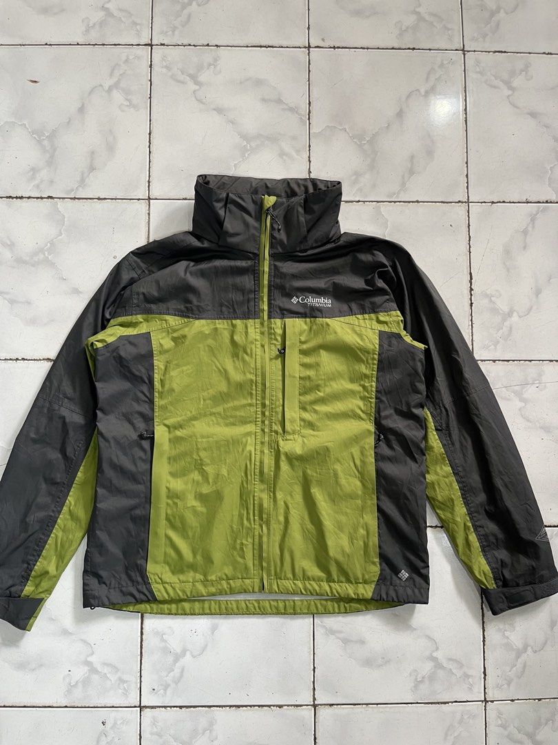 Columbia Omni-Tech Jacket, Men's Fashion, Coats, Jackets and Outerwear ...